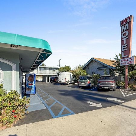 Super 7 Motel Anaheim Ngoại thất bức ảnh