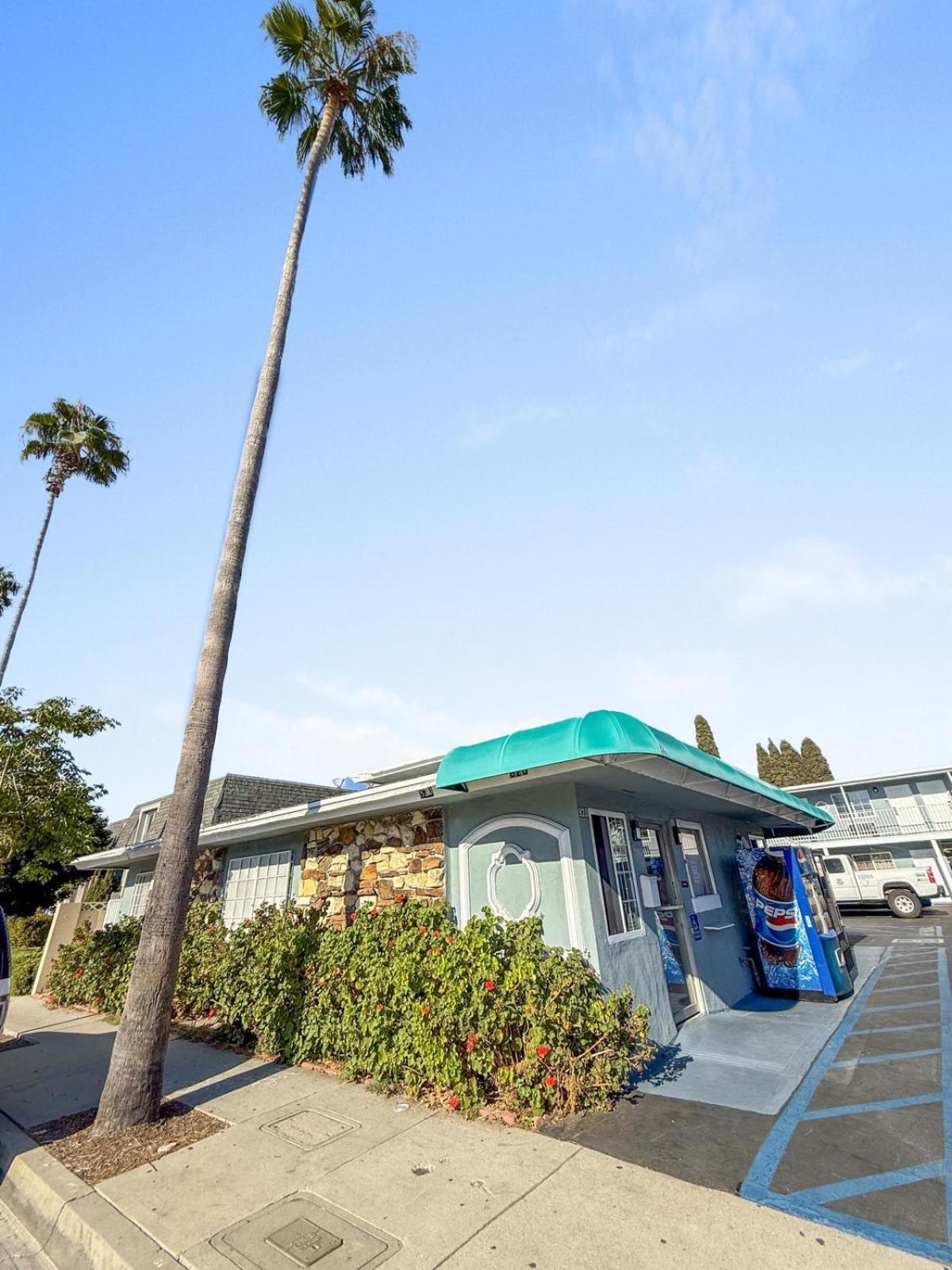 Super 7 Motel Anaheim Ngoại thất bức ảnh