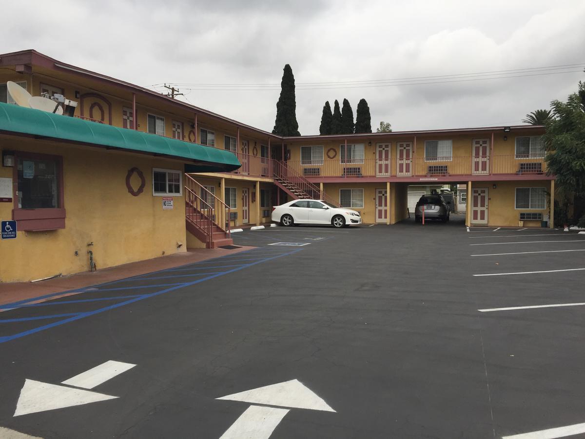 Super 7 Motel Anaheim Ngoại thất bức ảnh